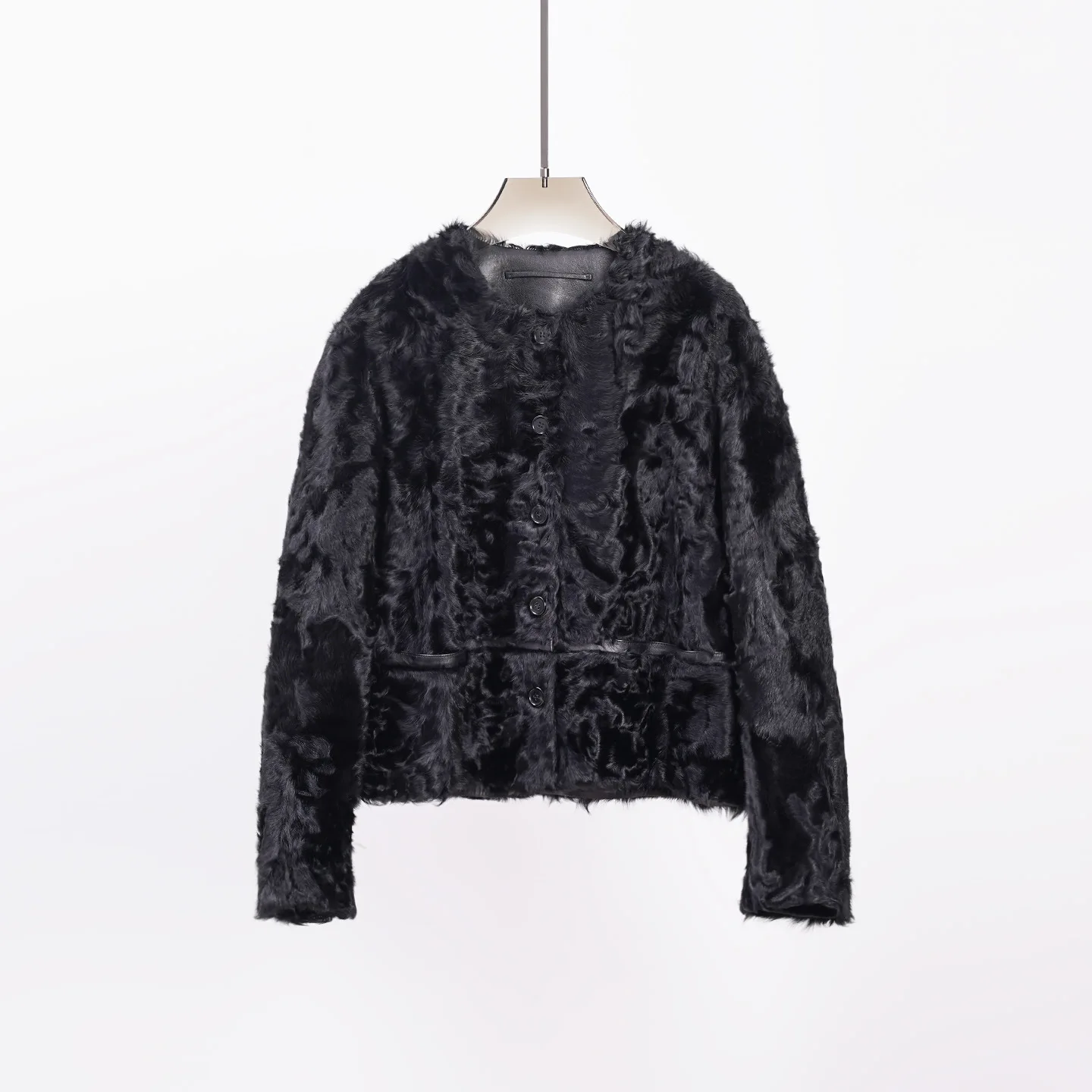 اختيار الخريف/الشتاء مصنوع يدويًا: معطف نسائي دافئ بأكمام طويلة من جلد الغنم والصوف #1