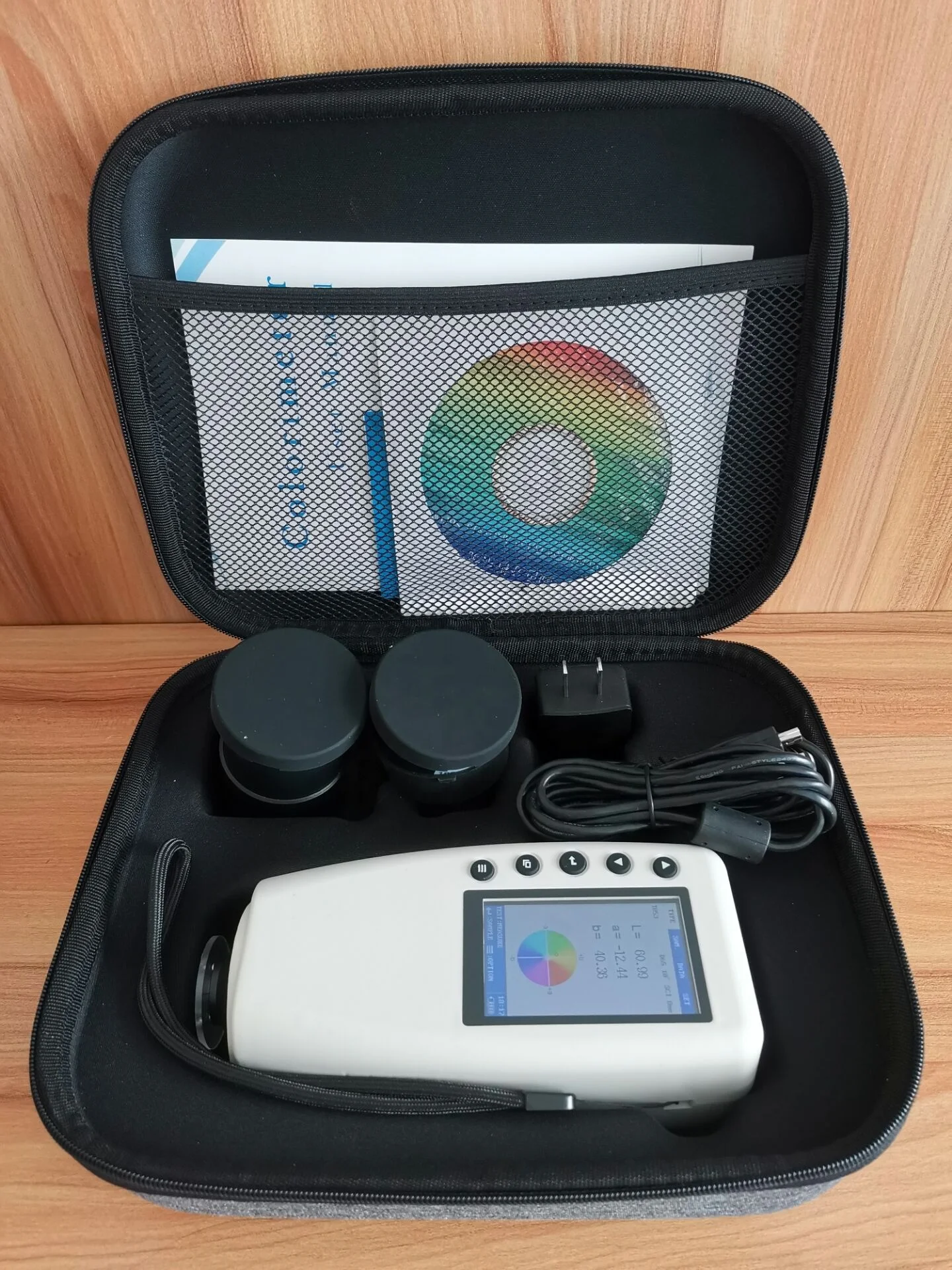 Four Light Source Portable Spectrophotometer, Multi-Optical Path Color , Accurate Color Measurement Equipment