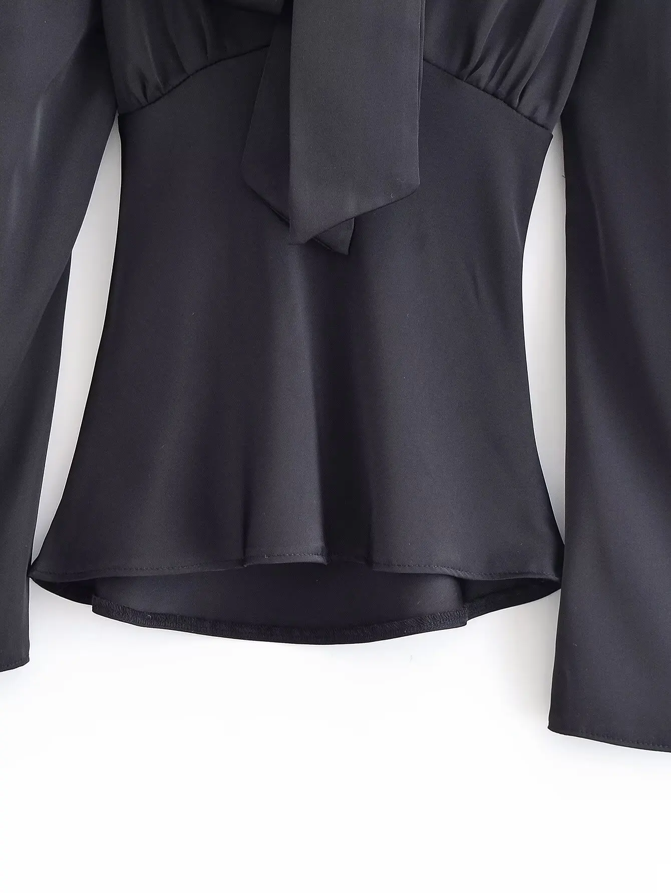 Europeu e americano 2025 inverno novo design francês feminino fino decote em v manga comprida camisa cachecol de cetim de seda