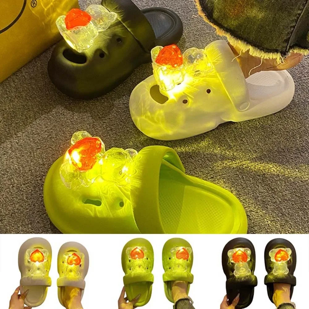 

Cartoon Luminous Slippers Women 3D Crystal Love Bear Lighted Love Heart Bear Slippers Anti Slip Anime Slides Sandals