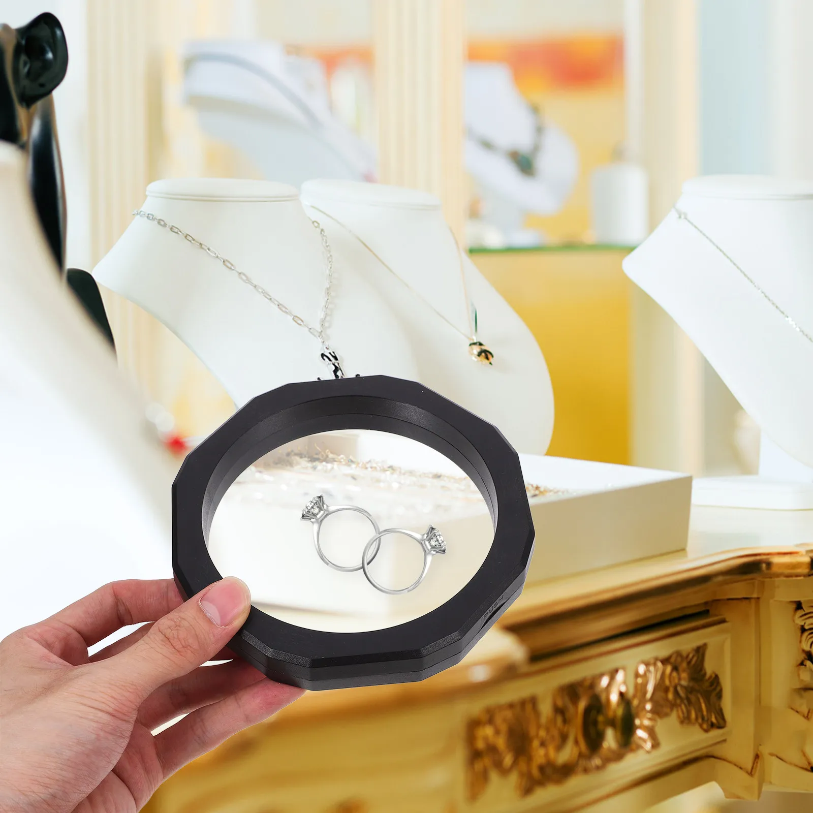 

Transparent Jewelry Display Box 3D Floating Frame Shadow Box Display Case 12.8cm Diameter Black for Medals Coins Pendants Rings