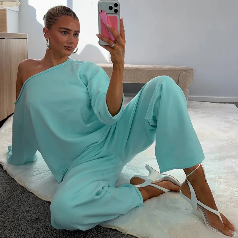 JENYAGE Damen 2-teiliges Set, schulterfreies Langarm-Sweatshirt, weich und gemütlich, Jogginghose mit elastischem Bund, lockere Passform, lässiges Loungewear-Set – Detail 5