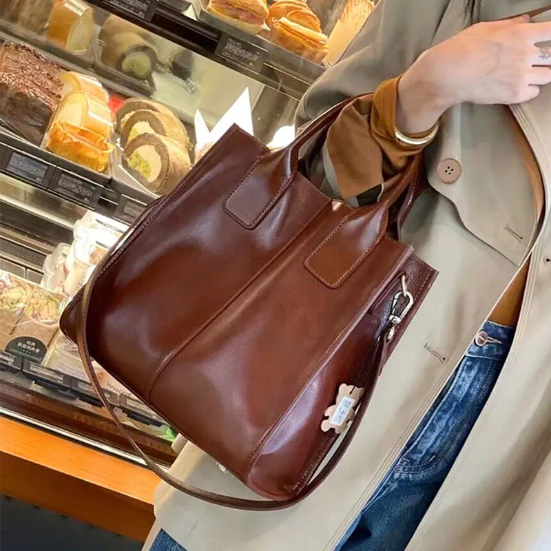 2025 New Large Capacity Genuine Leather Tote Bag Spring Summer Fashion Office Commuter Shoulder Crossbody Handbag Direct Sale