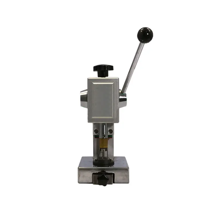 

Button battery electrode cutting machine disc punching machine