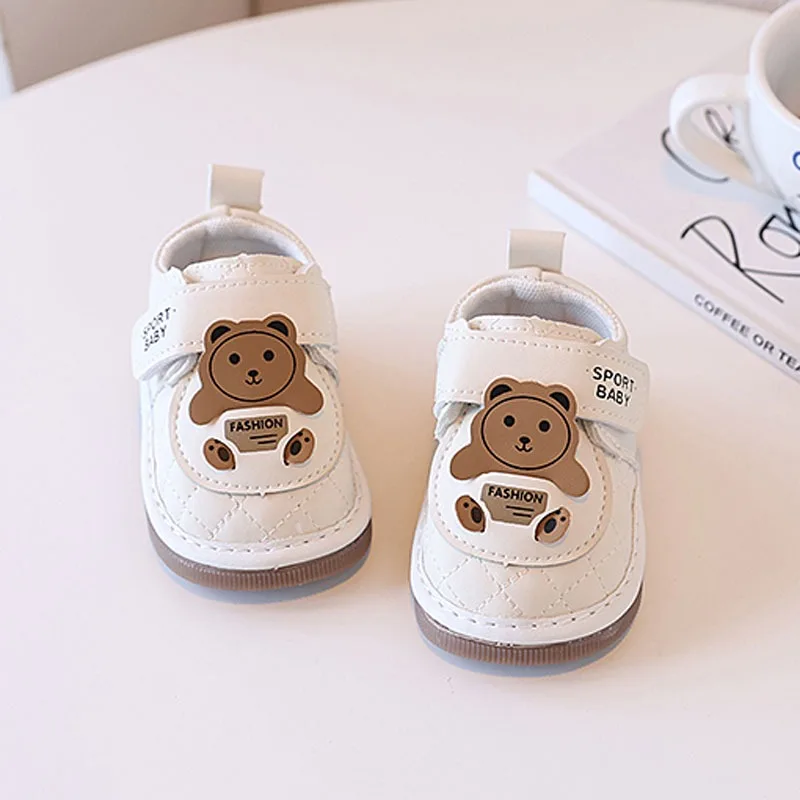 أطفال حذاء مسطح لطيف الدببة بنين بنات حذاء كاجوال موضة متعددة الاستخدامات 2025 موضة جديدة أحذية مشي للأطفال لينة أسفل مريحة