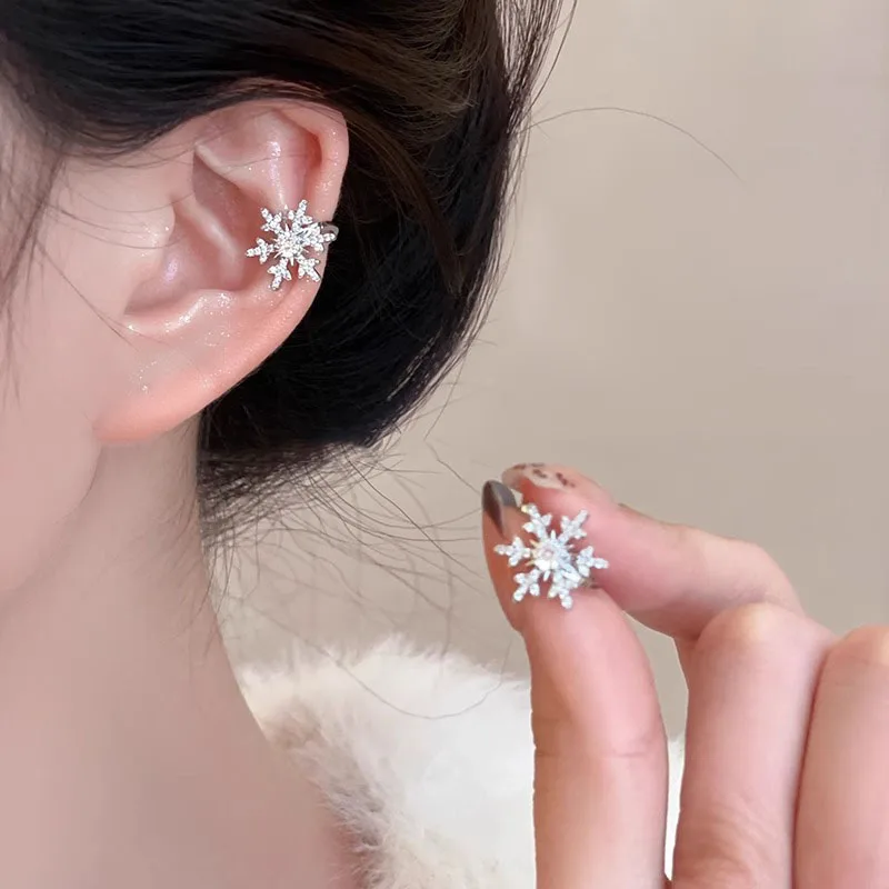 Zircon Snowflake Ear Clip for Women Cute Exquisite and Luxurious High-End Earrings Fine Jewelry Minimalist Accessories