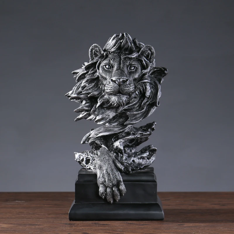 European-Style Roaring Wolf Figurine, Resin Realistic Animal Craft for Office, Living Room, and Bar Cabinet Decoration