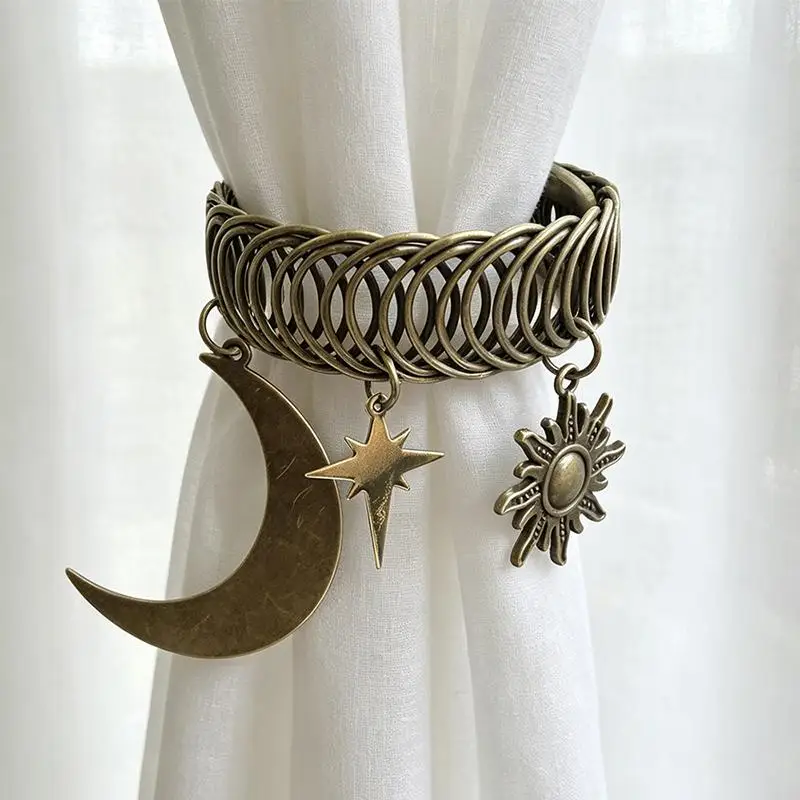 Retro Star Moon Curtain Clips 1/2Pcs No Drill Decorative Drapery Clamps for Rental Apartment Dorm Home Decor Creative Gifts