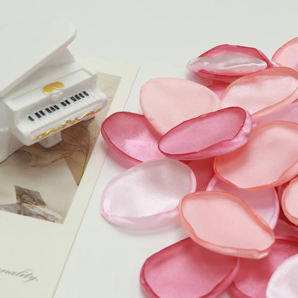 100pcs Silk Artificial Flower Rose Petals For Wedding Girl Aisle Scatter Dinner Table Confetti Centerpieses Bridal Decoration