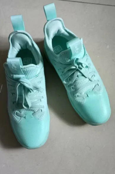 Men's Lawn Softball Athletic Shoes Beginner Baseball Game Shoes Baseball Athletic Shoes Non-Slip Long Spikes