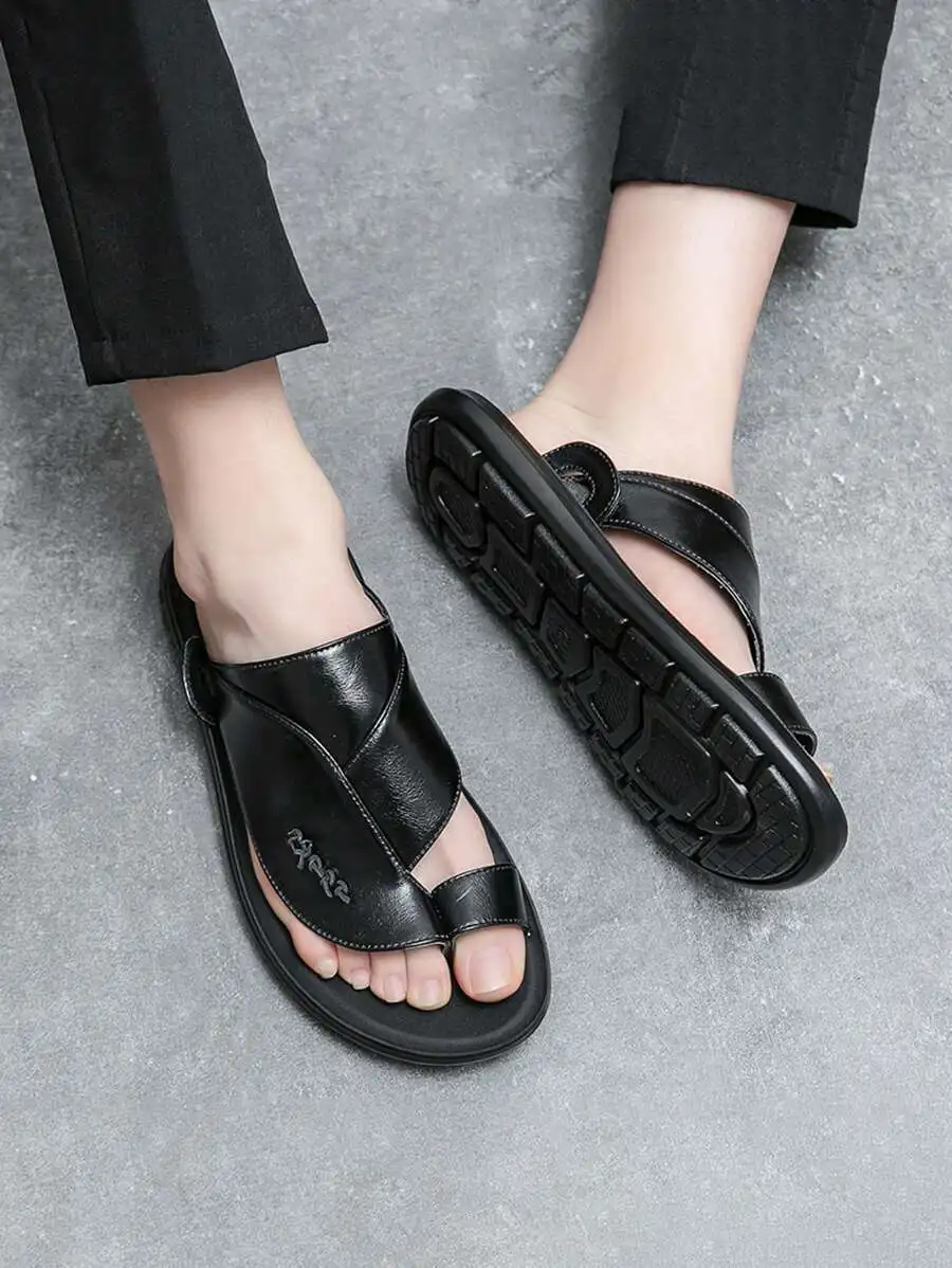 

2025 New Casual Men's Summer Sandals, Outdoor Wear, Non-Slip, Water-Resistant, Beach Slippers, Fashionable Korean Style, Black
