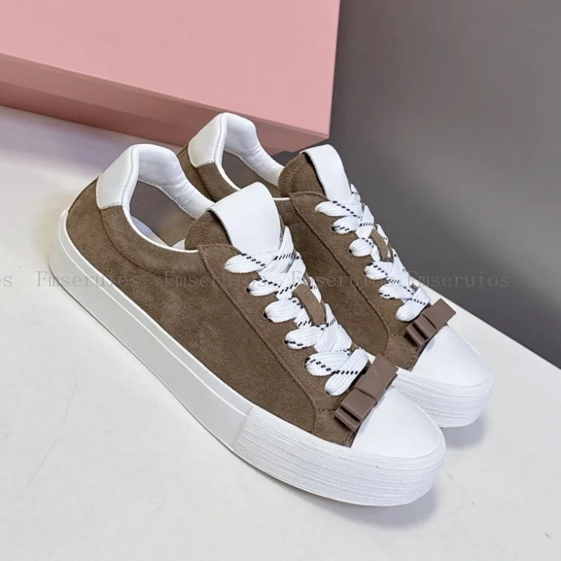 

Женская обувь на плоской подошве, высококачественная лаконичная дизайнерская обувь с круглым носком, однотонная удобная прогулочная обувь на шнуровке, женская повседневная обувь из замши
