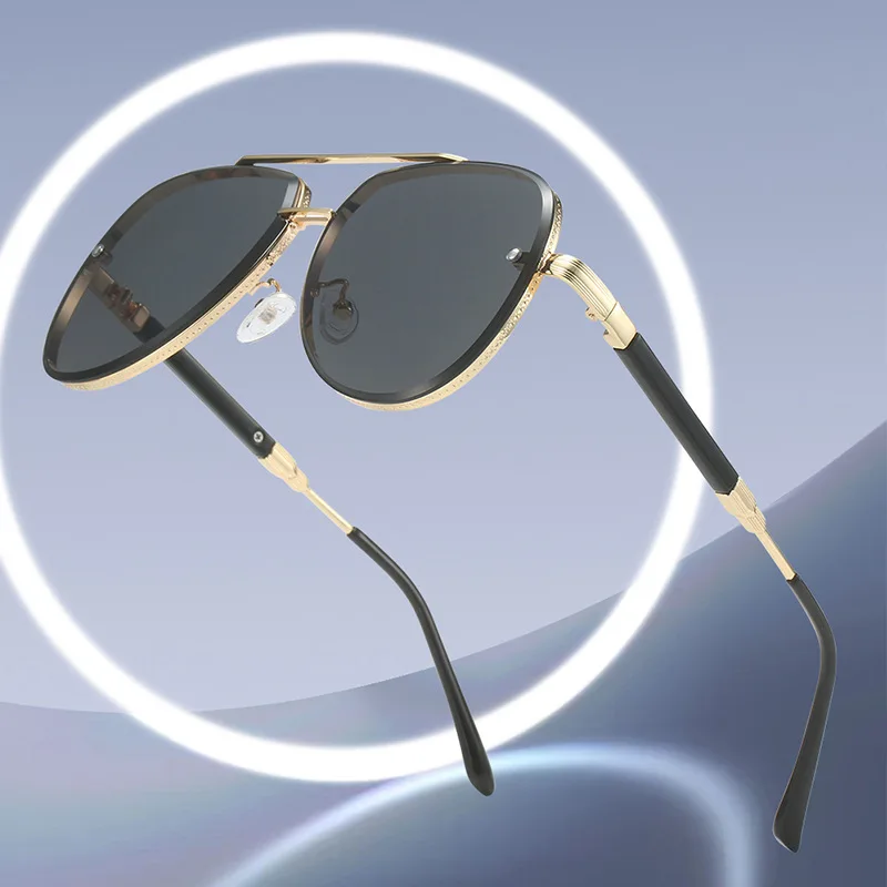 

Vintage Pilot Aviator Sunglasses Gradient Lens Gold Frame Red Temple Retro Shades UV Protection for Men Women Fashion Eyewear