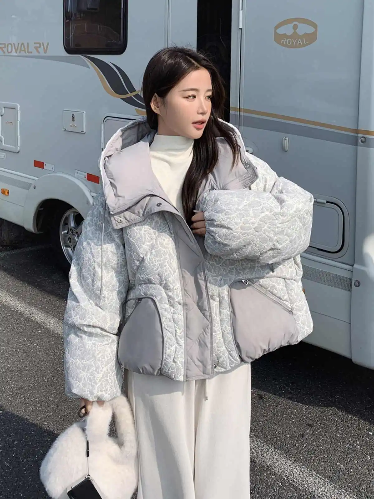 Cinza claro impresso com capuz jaqueta de inverno feminino novo coreano grosso quente curto pato branco para baixo casaco zíper fivela escondida estilo