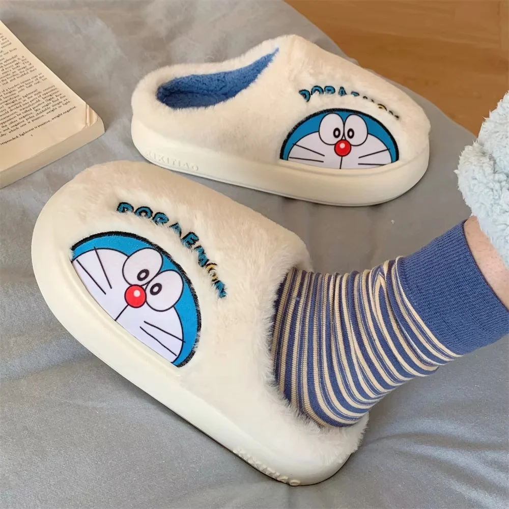 2025 zapatillas de invierno con bonitos dibujos de Doraemon, zapatillas cálidas antideslizantes a la moda para mujer, cómodas y silenciosas, para ocio en casa, talla 36-45