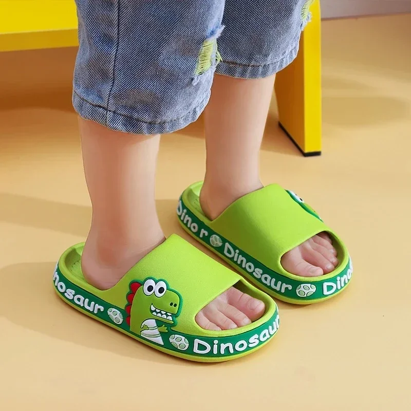 

New summer children slippers Kids shoes Cartoon dinosaur slippers Soft soled anti-skid sandals kids shoes zapatos niña chausson