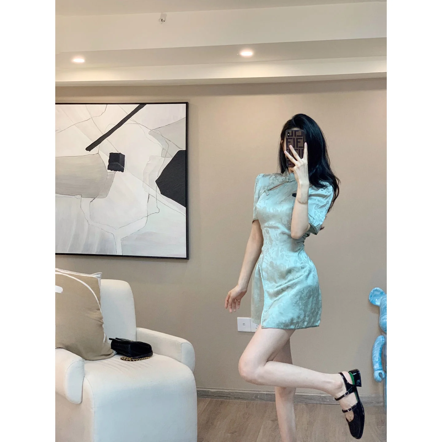 

Fashionable Chinese Style Women's Slimming Short Pants Set Summer 2026 New Design Elegant Two-Piece Suit Slimming Effect