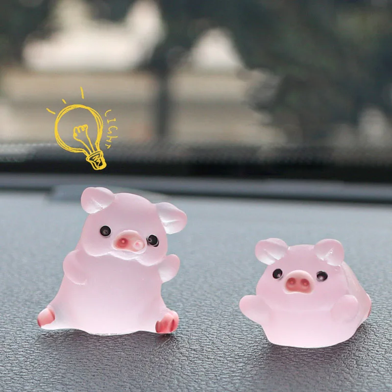 Car Center Console Resin Pink Pig Doll Ornament Car Rearview Mirror Decoration Bicycle Small Ornament Auto Interior Accessories