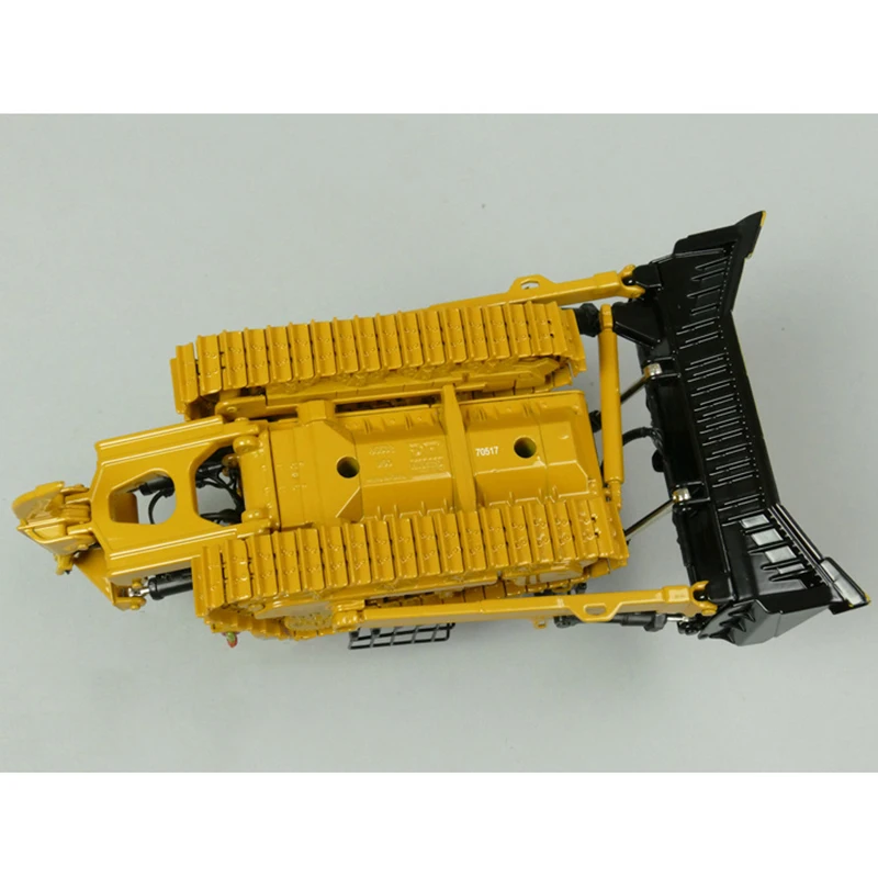 DM CAT Cate~rpillar D10T2 Track Bulldozer Alloy Model Simulated Vehicle 1:50 85532 Gifts Souvenir Toys