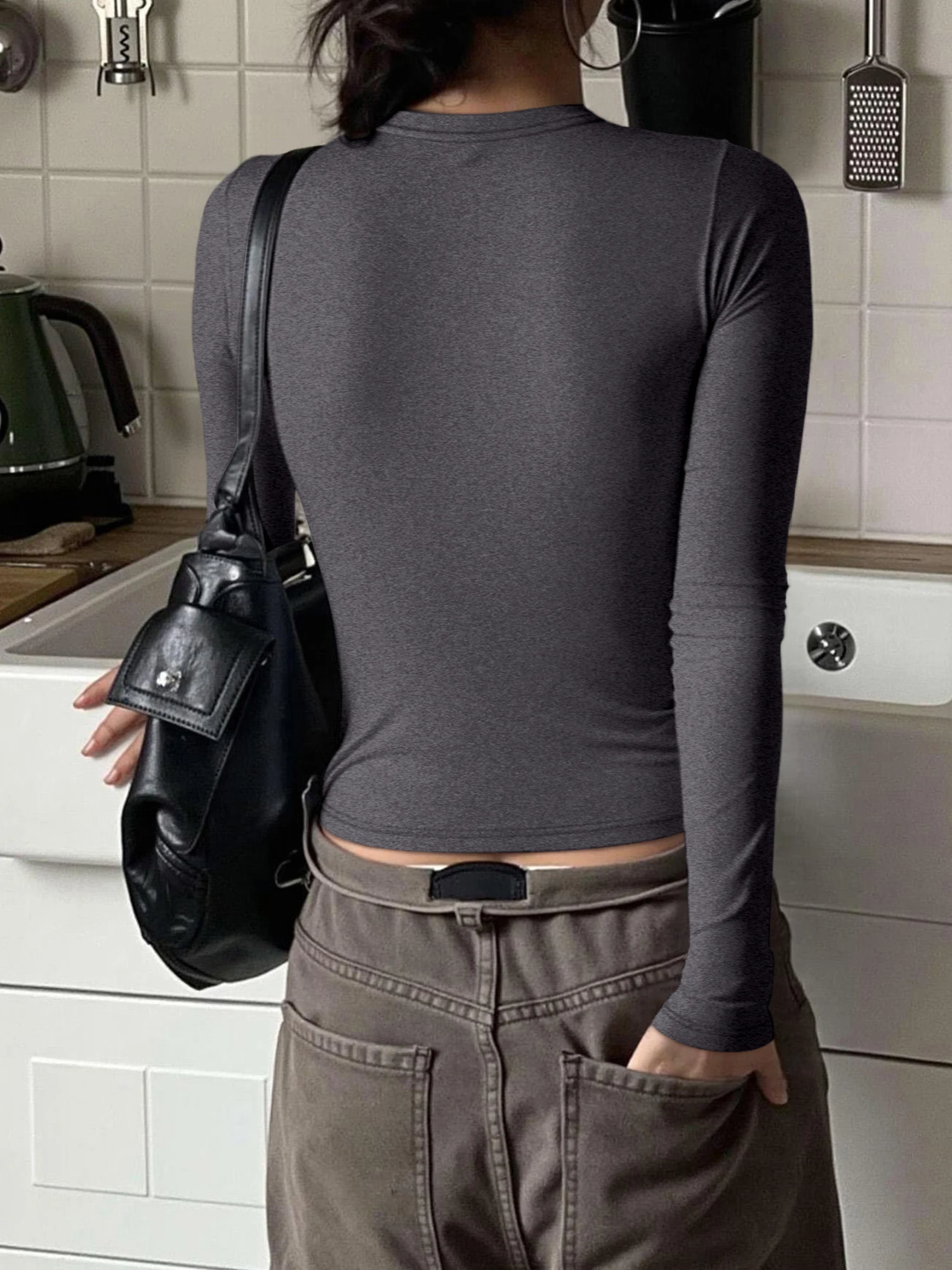 Lightweight Cropped Long Sleeve Tee, Stretchy Slim Top for Outdoor Picnic & Road Trips