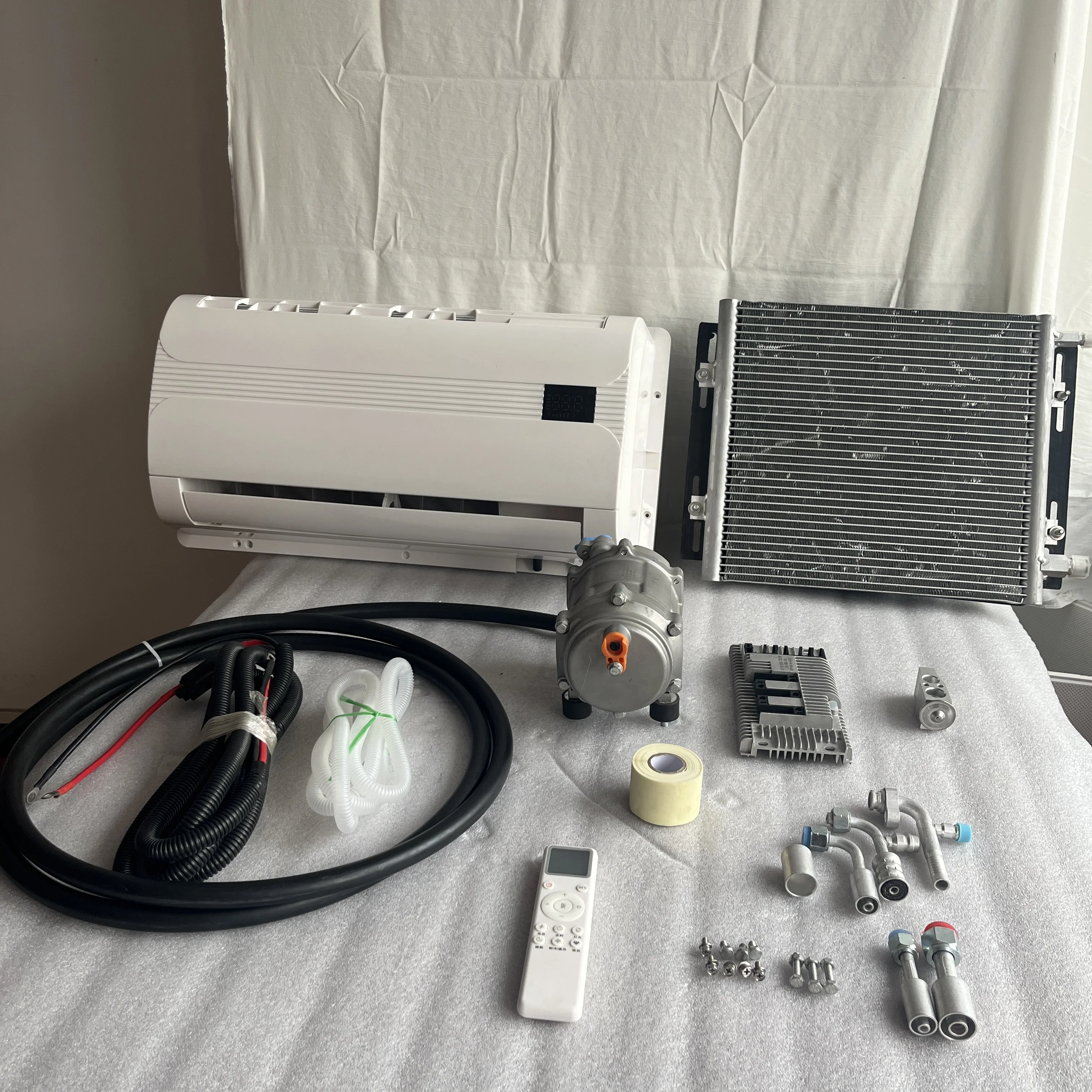 

Автомобильный кондиционер 12В/24В для грузовиков, стояночный, сплит-система, мини-кондиционер, 12-вольтовый инверторный кондиционер постоянного тока