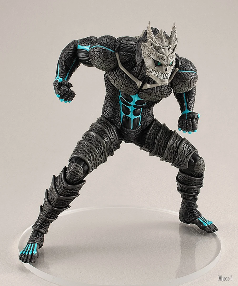 13CM Anime Kaiju Nr. 8 Figur Monster Anime Merkmale der stehenden Haltung und Stanzen Modell Spielzeug Geschenk Actionfigur PVC