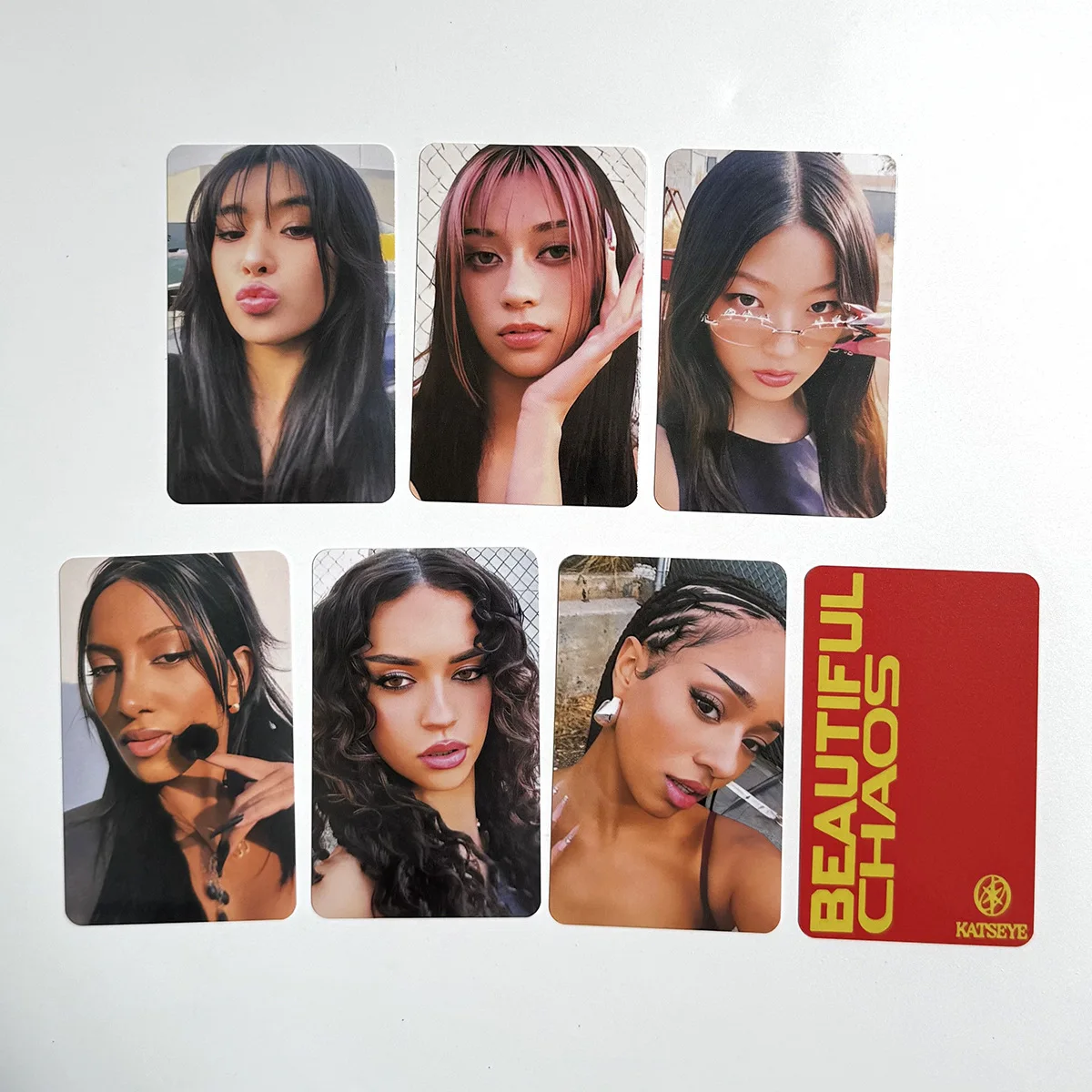 KPOP KATSEYE BEAUTIFUL CHAOS Album Fotokarten WVS POB SOUNDWAVE YES24 POb Vorteilskarten EYEKONS Fan Collectible
