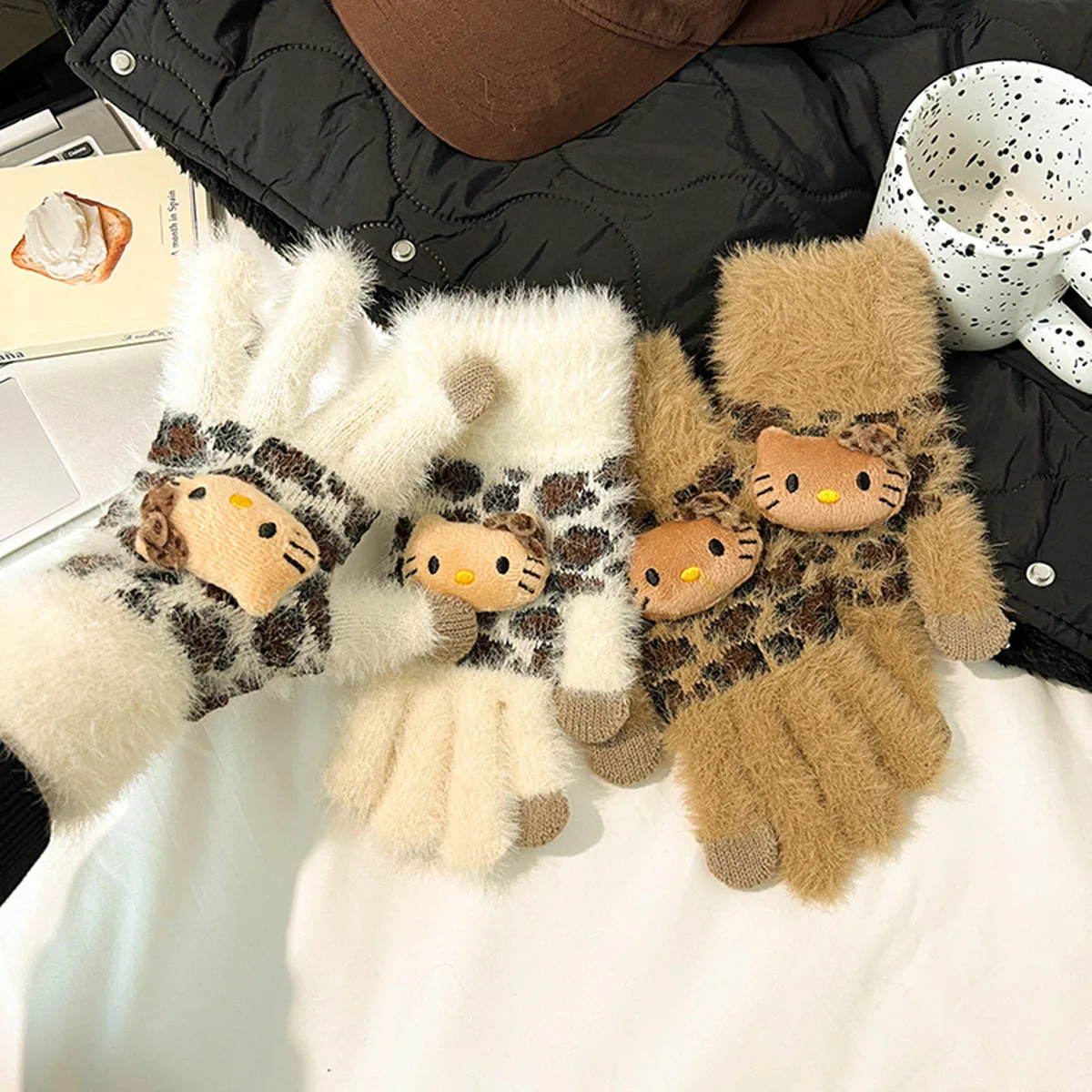 لطيف كيتي الكرتون محبوك أفخم خمسة أصابع قفازات HelloKitty لطيف الكرتون القطيفة قفازات هدية عيد الميلاد