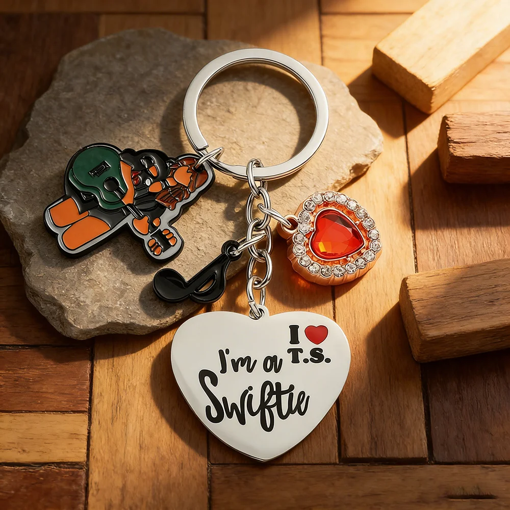 Stainless Steel Star Singer Pendant Keychain Heart-Shaped Collectible Keyring Fan Club Accessory for Men And Women