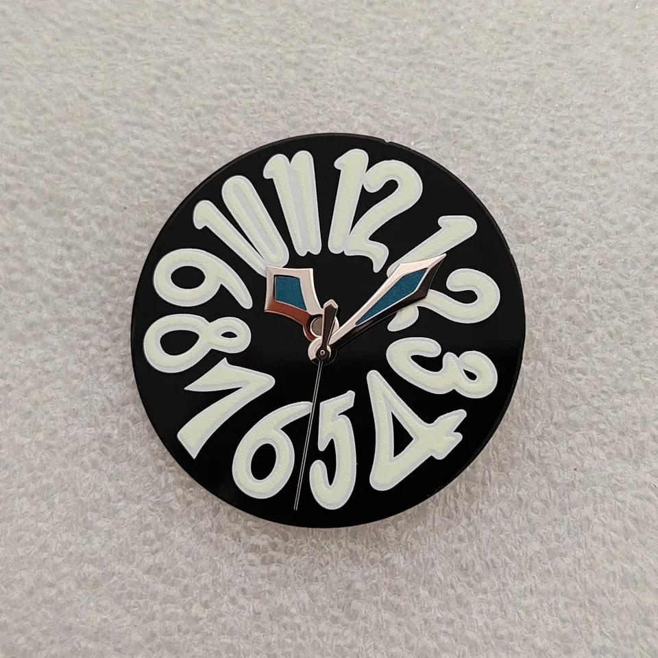 Quadrante dell'orologio in smalto con personalità artistica del fumetto arabo da 33,2 mm per movimento automatico NH35 Lancette verdi Lume Custodia Mod