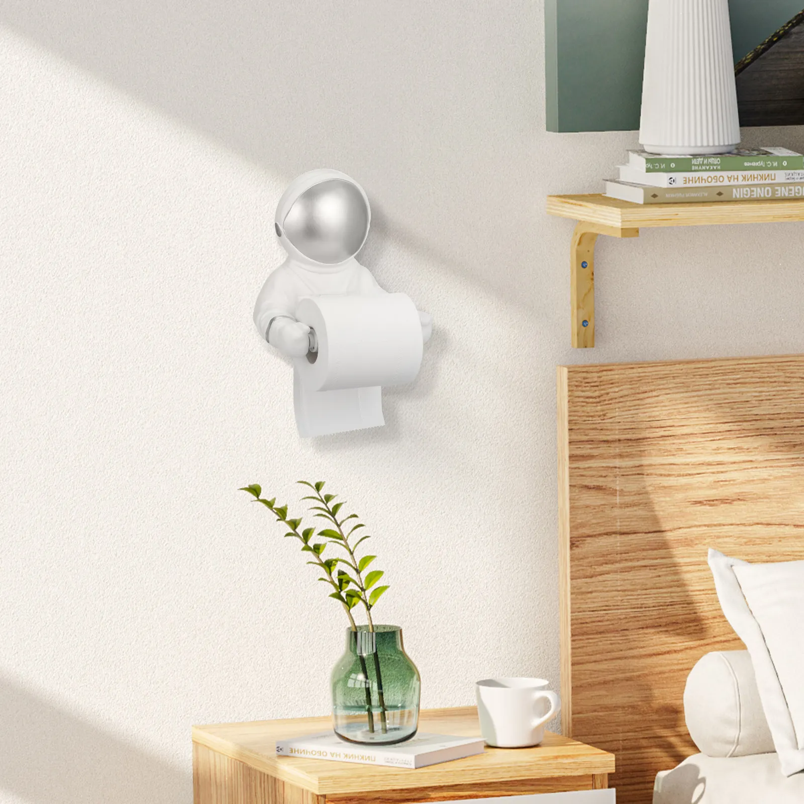 

Astronaut Shape Resin Tissue Holder Creative Paper Towel Stand for Bathroom Kitchen Living Room Unique Toilet Paper Holder Space