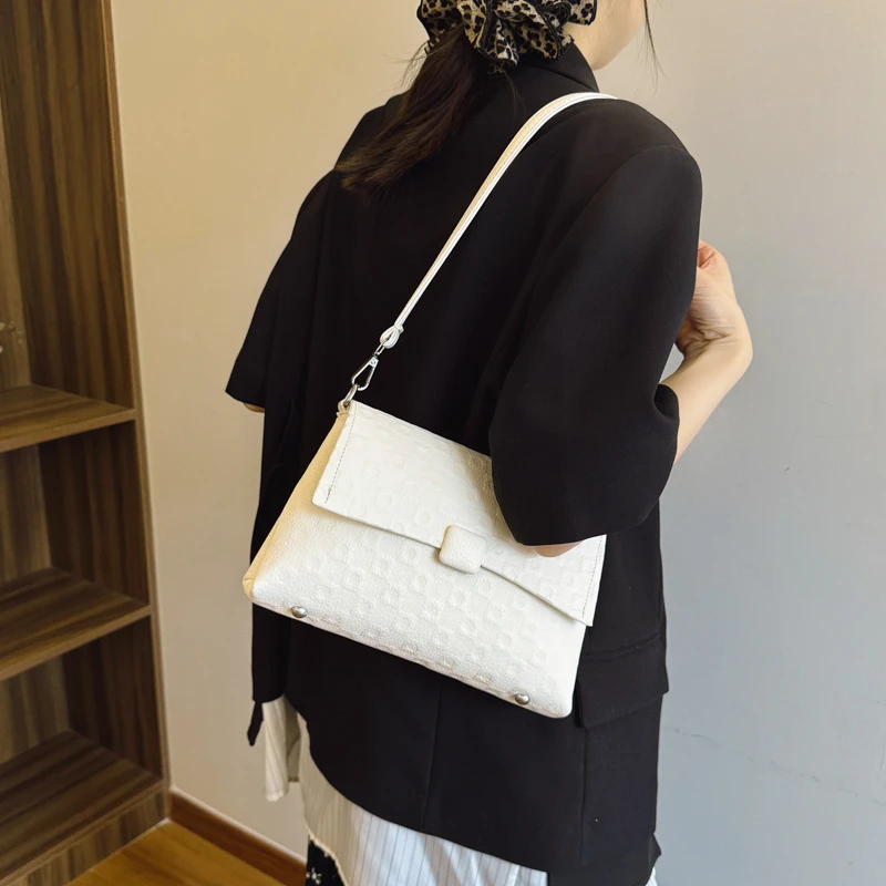 

Роскошная брендовая женская сумка через плечо с известным дизайнерским мастерством из мягкой кожи, просторная и практичная