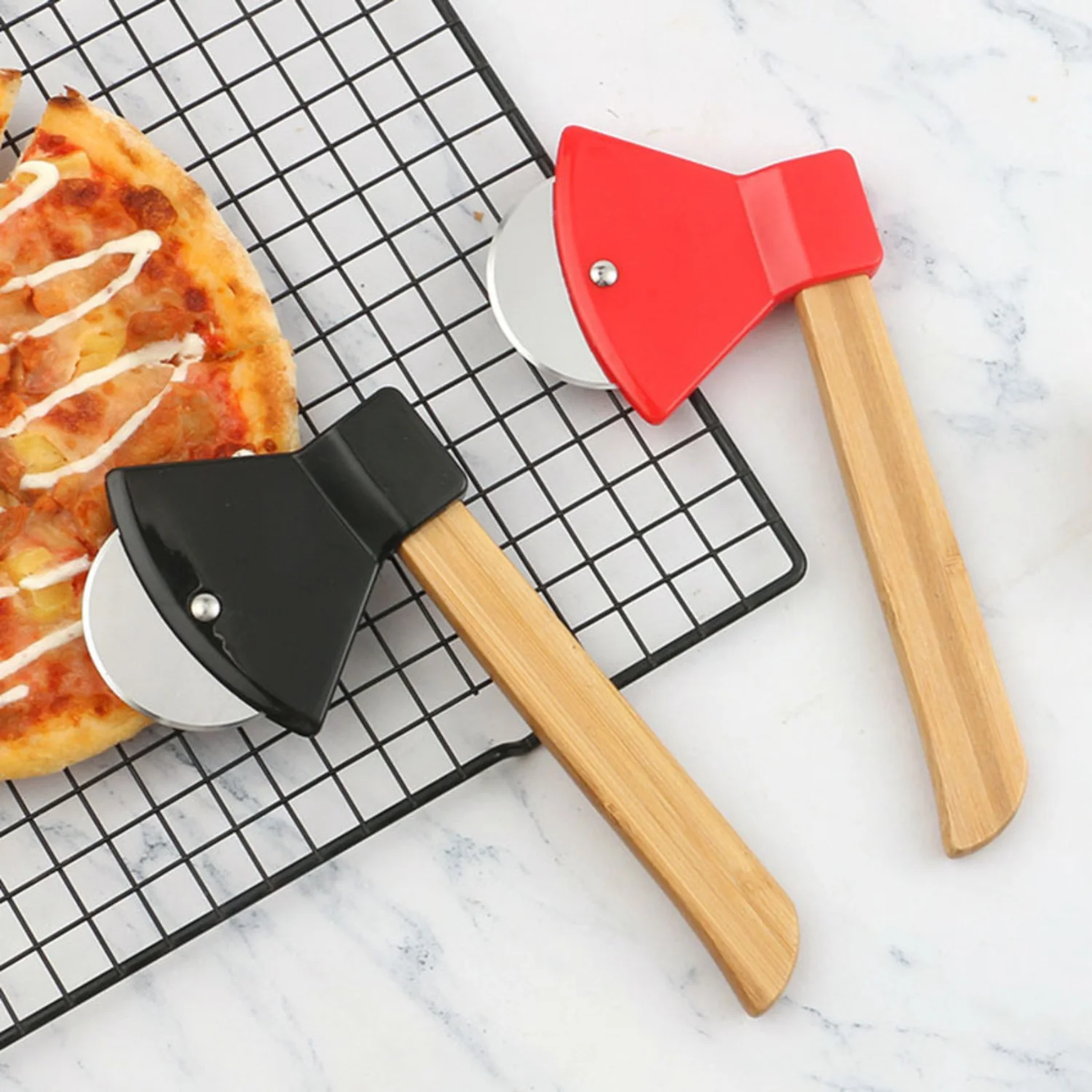 1pc Creative Pizza Pan with Bamboo Handle - Ideal for Baking and Spooky Halloween Decorations