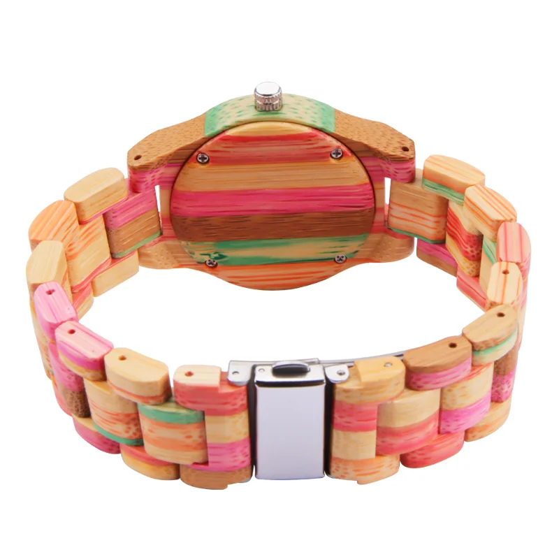 لون الخيزران خشبية ساعات للنساء موضة مضيئة كوارتز ساعة اليد للطي مشبك حزام ساعة عادية