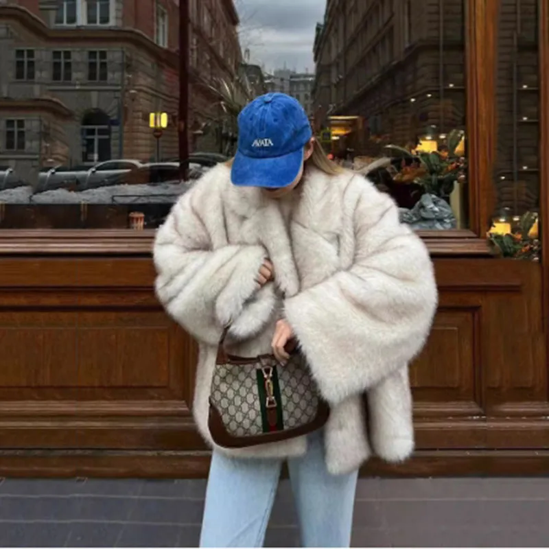 

Fluffy Faux Fox Fur Jacket2025 New Thickened Winter Fur Coat Fluffy Dyed Pointed Faux Fox Fur Coat Loose Fur Coat For Women H377