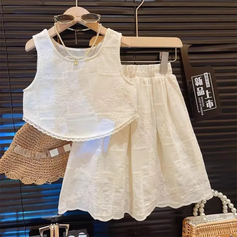 

2024 Summer Girl Baby Embroidery Comfortable Set Western style Tank Top Half Skirt Two Piece Set