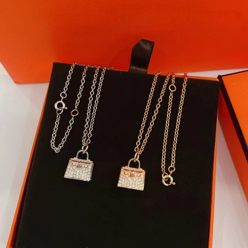

Women's Light Luxury Bags Korean Niche Fashion Necklaces High-End Jewelry Gifts Best-Selling Trendy Accessories