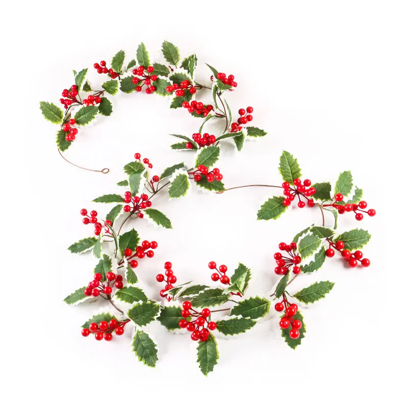 Simulated rattan wall hanging home decoration, holly leaves, red berries, Christmas atmosphere decoration, simulated Christmas r