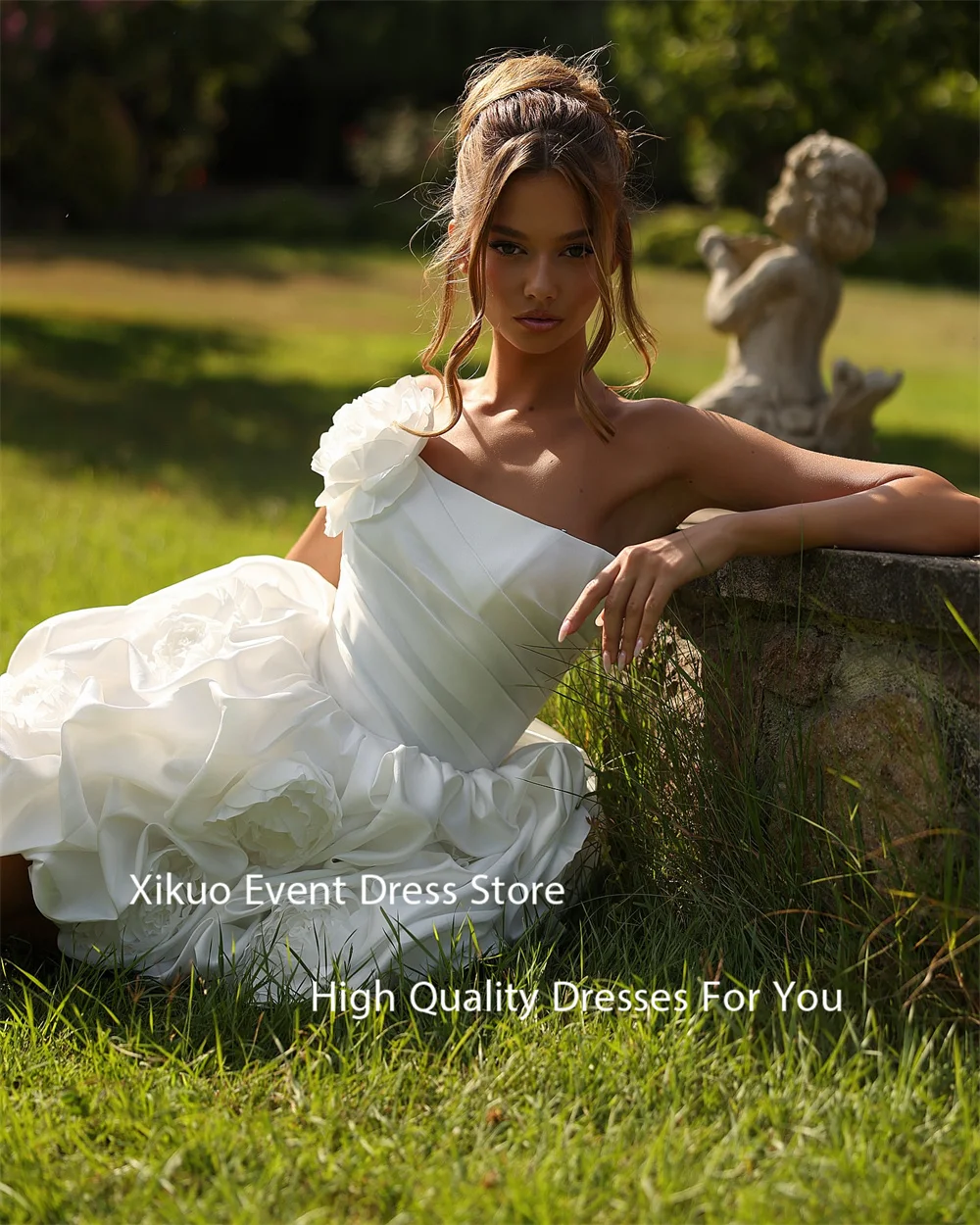 Xikuo романтические простые свадебные платья выше колена атласные платья Vestidos De Novia на одно плечо с цветочным принтом свадебные платья для девочек по индивидуальному заказу