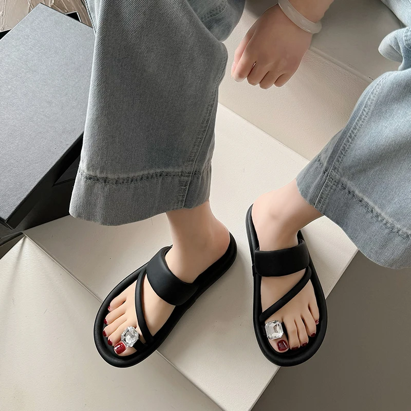 2024 Summers Women Slippers Fashion Female Elegant Clip Toe Flats Slides Shoes Ladies Casaul Outdoor Beach Sandalias Flip Flop