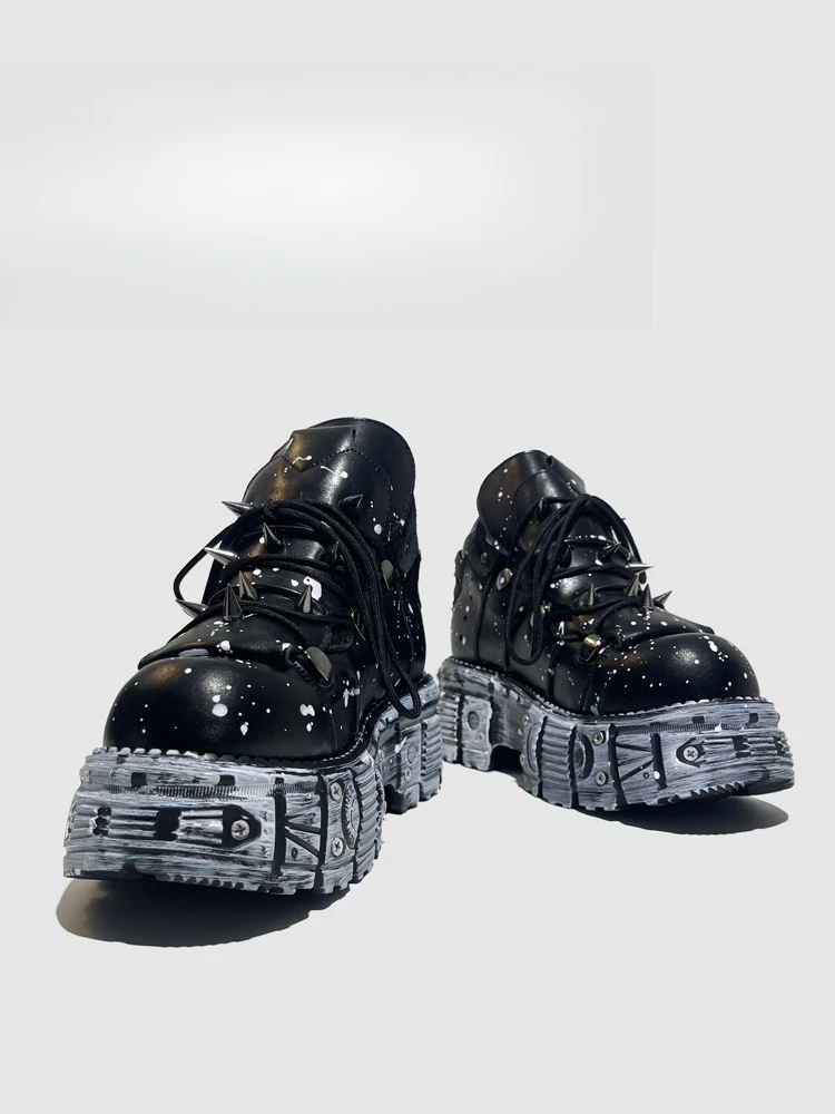 

Bottes de Moto Courtes Punk à Lacets et Rivets Précieux, Bottes de dehors Décontractées, Nouvelle Collection Printemps 2025,