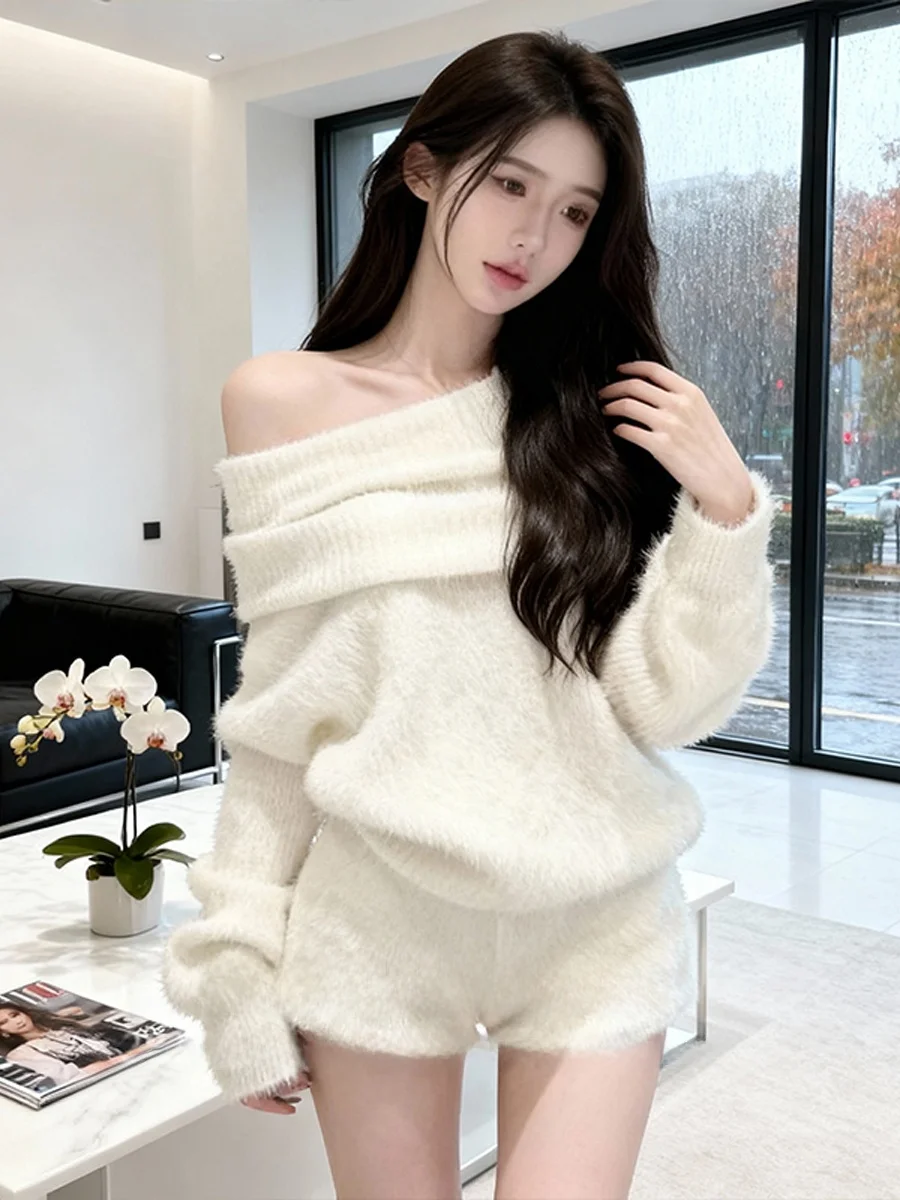 

Korean Style Lazy Soft Cozy White Sweater High Waist Shorts Women's Autumn Winter Fashion Set Cute Lazy Girl One Shoulder Look