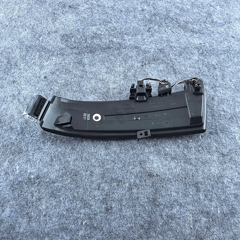For Mercedes-Benz W221 W212 W204 W176 W246 X156 C204 C117 X117 Car Side Wing Mirror Turn Signal Light LED Indicator Blinker Lamp