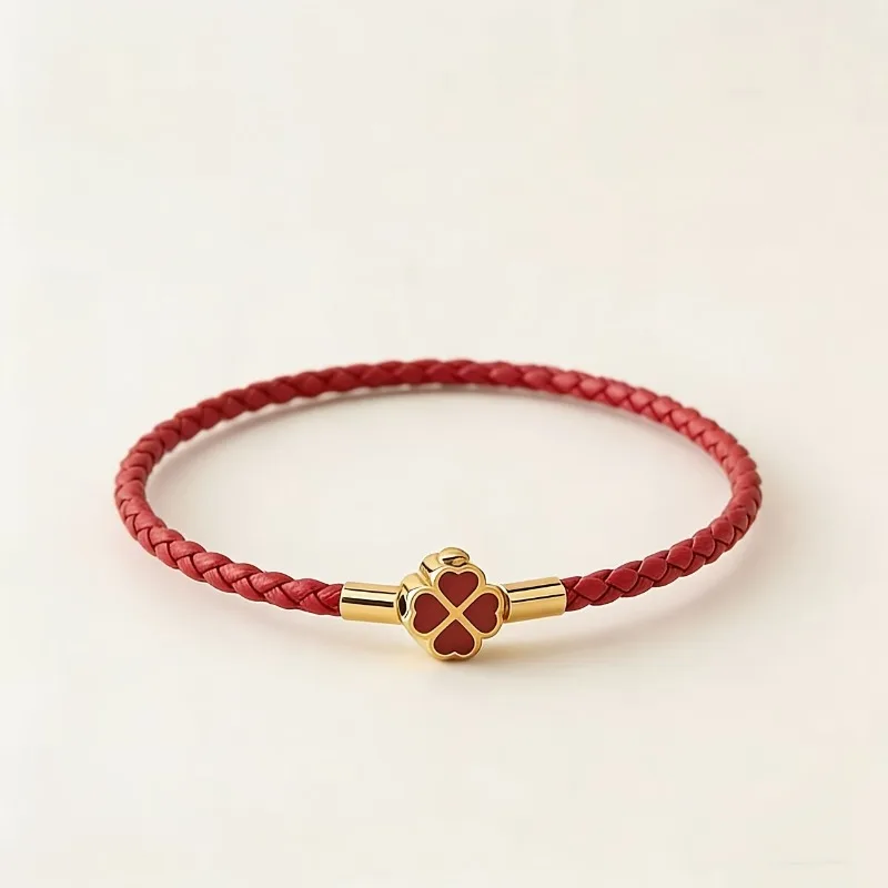 Four-leaf Clover Women's Bracelet, Heart-shaped Design, Lucky Charm Leather Bracelet – A Meaningful Gift for Her