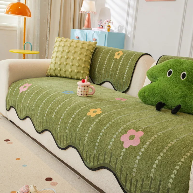 Flower Sofa Cover in Chenille Textures Non-Slip Couch Cover Towel Sofa Protective Mat for Living Room Decoration Sofa Cushion