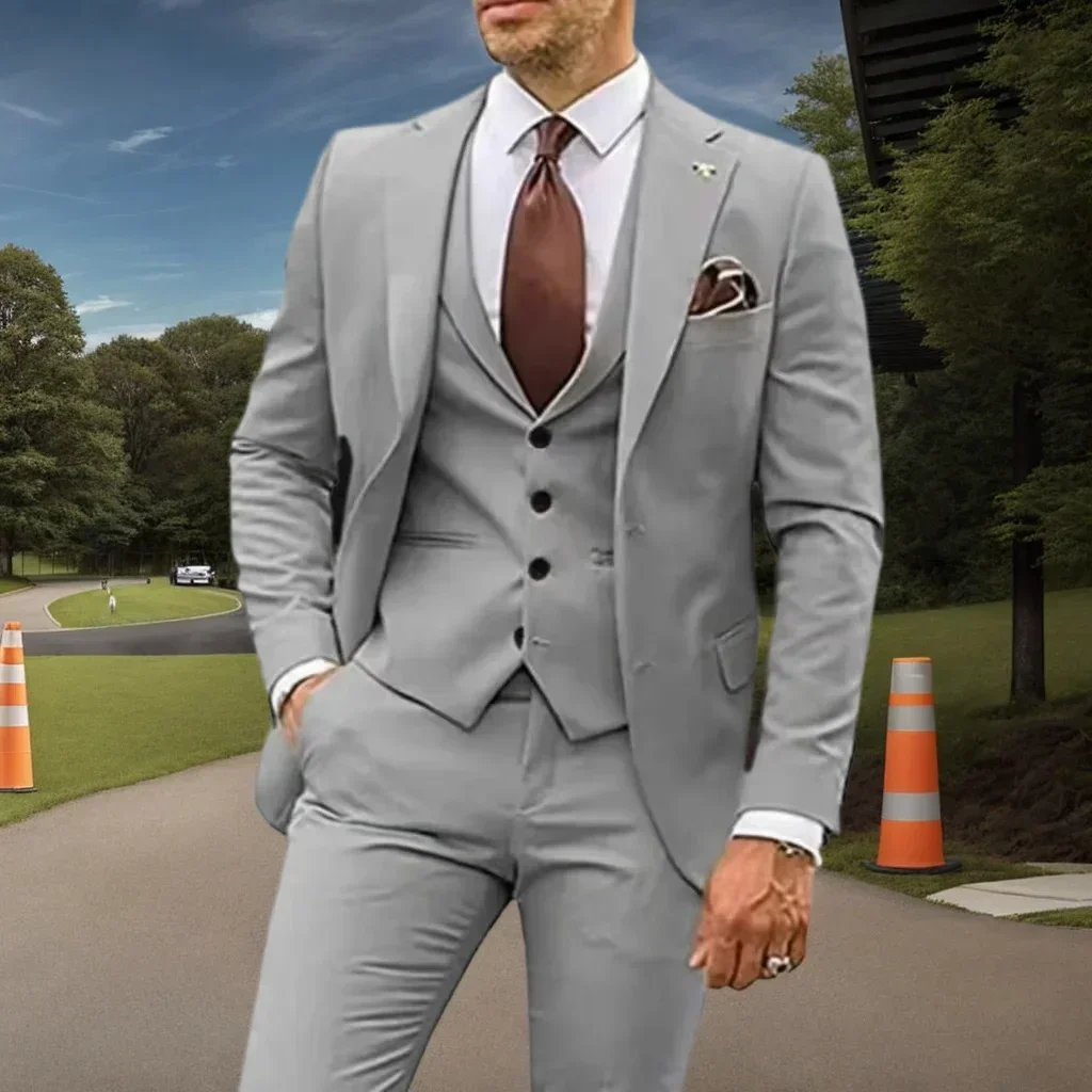 

Elegant Slim Fit 3 Piece Formal Mens Suit Tuxedo Set with Blazer Vest Pants - High Quality for Business Prom Wedding