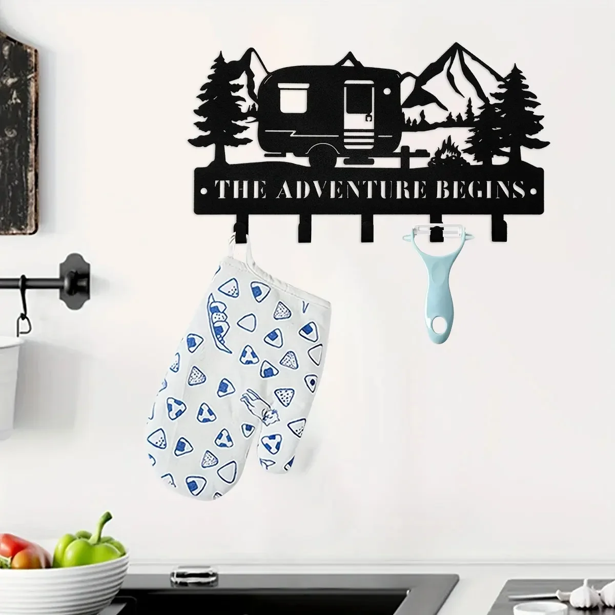 2D Metal Camper Key Rack Hanger with Hooks Christmas Wall Decor Rustic Key Hook Key holder for Wall Decorative