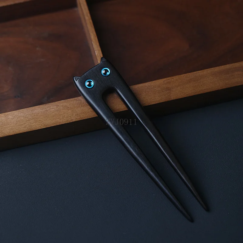 Natural sandalwood handmade cat u-shaped hairpin antique Hanfu hairpin double plug disc hairpin