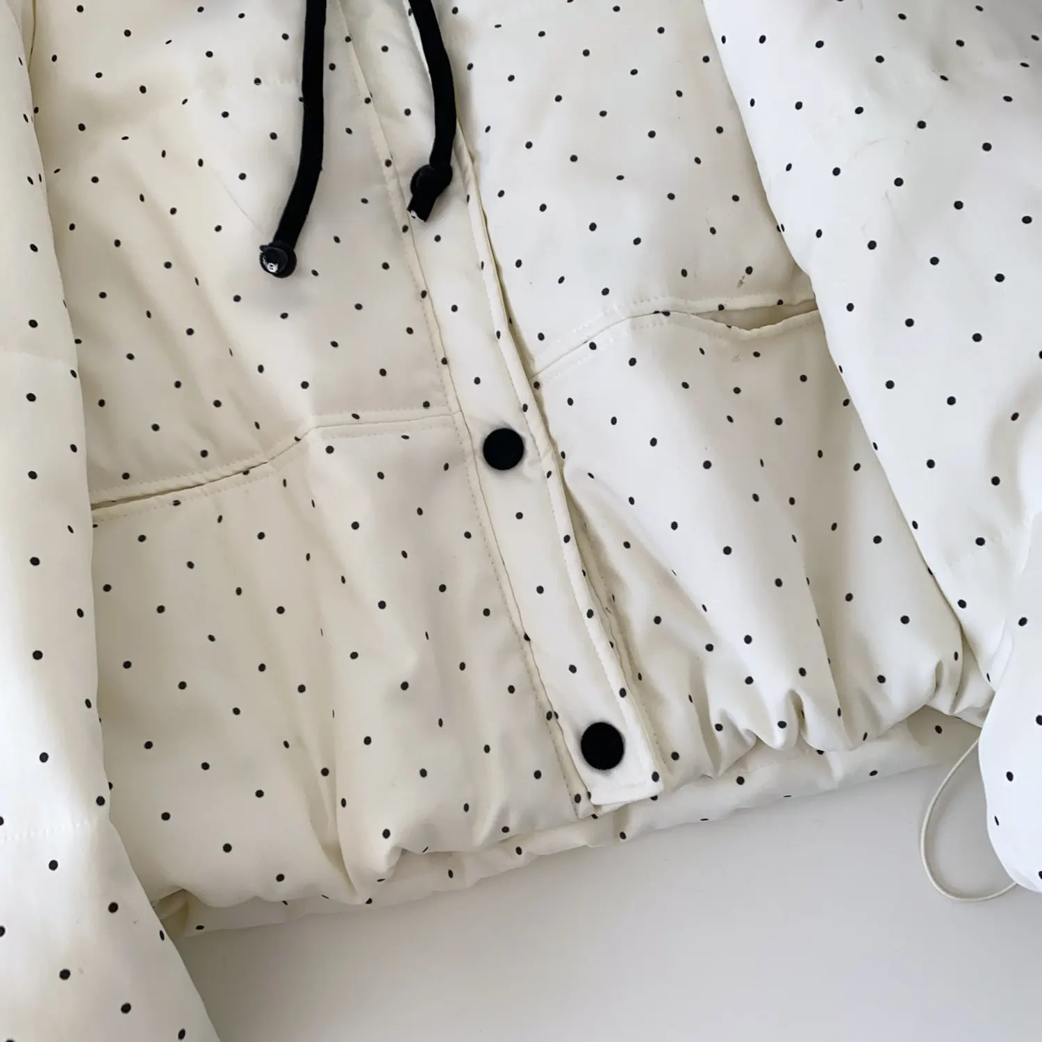 SINGREINY Polka Dot Cotton-Padded Short Jacket Korean Lace Up Drawstring Pocket 2026 Winter Ladies Preppy Style Warm Thick Coat