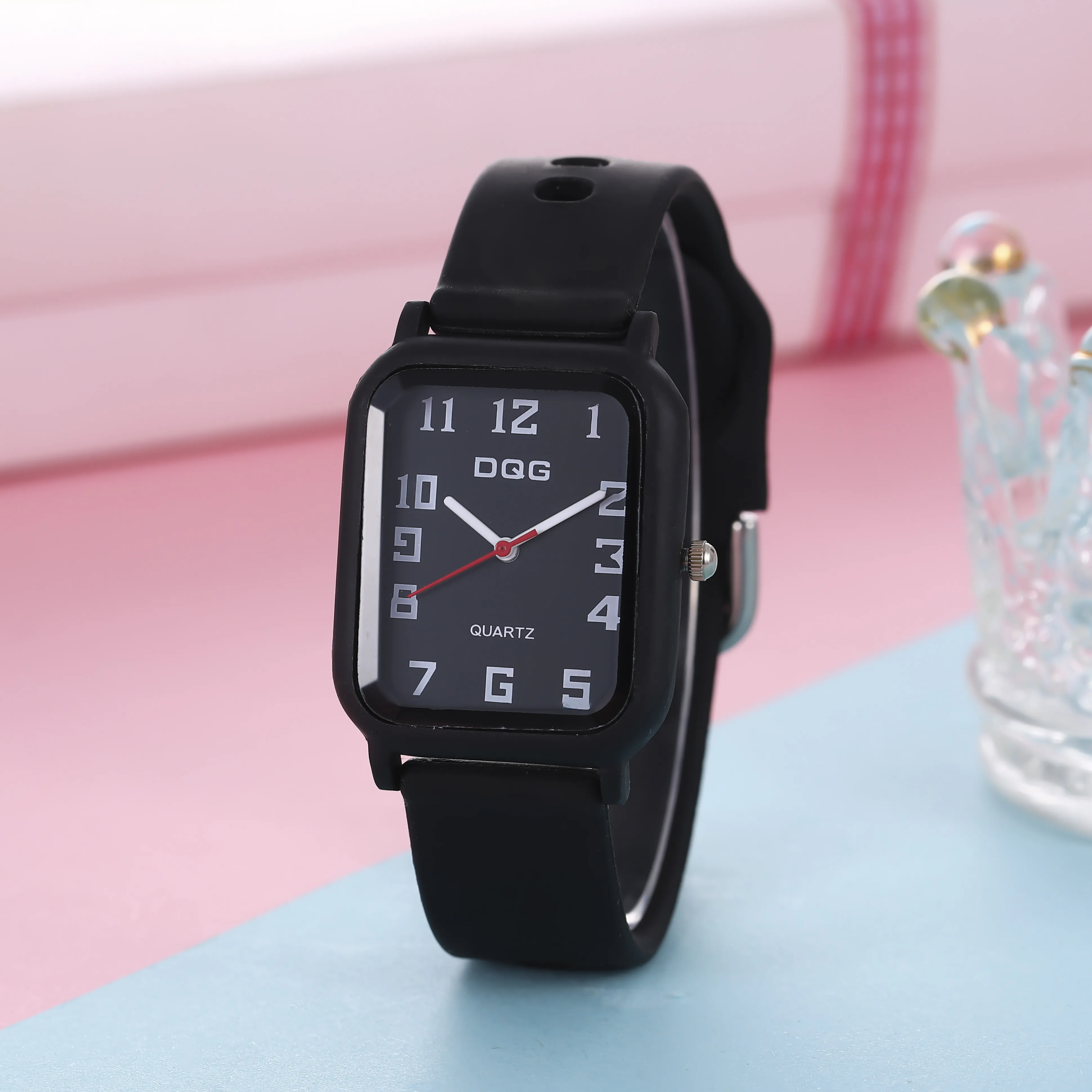 DQG Brand New Women\'s Wristwatch Fashion Trendy Casual Simple Style Silicone Strap Square Quartz Ladies Watch Student Clock